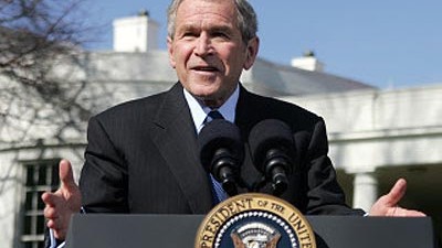 Bush will Waterboarding nicht verbieten: Gegen ein Folterverbot für seine Geheimdienste: US-Präsident George Bush