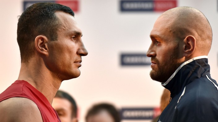 Boxen: Wladimir Klitschko und Tyson Fury (re.): Viel-Denker gegen Nicht-Denker