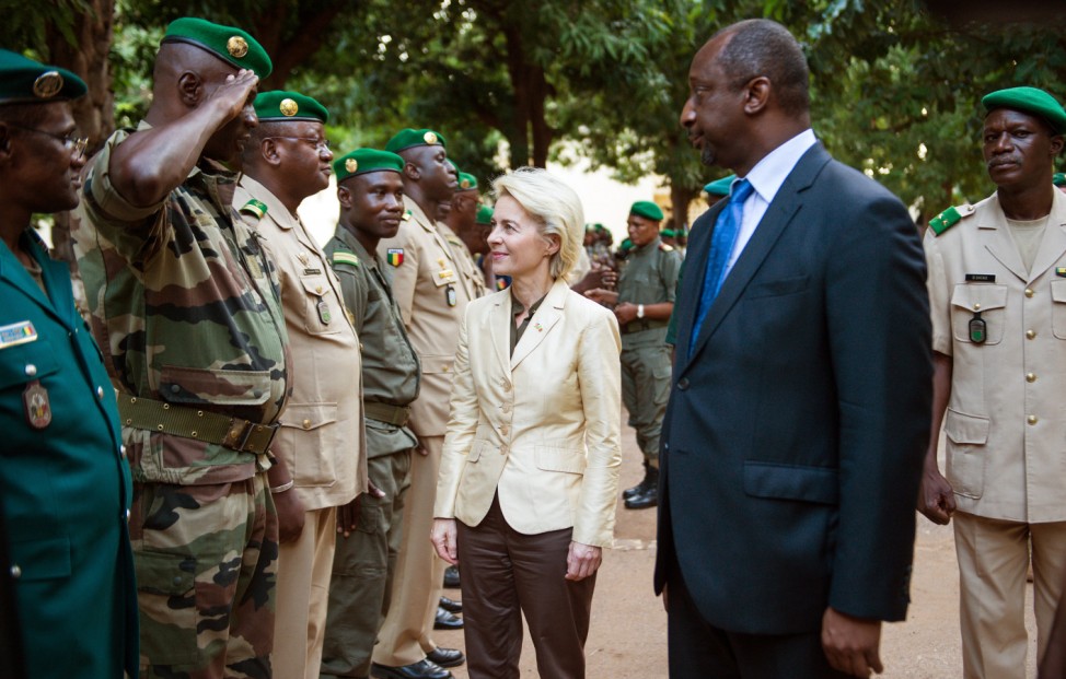 Verteidigungsministerin  von der Leyen in Mali