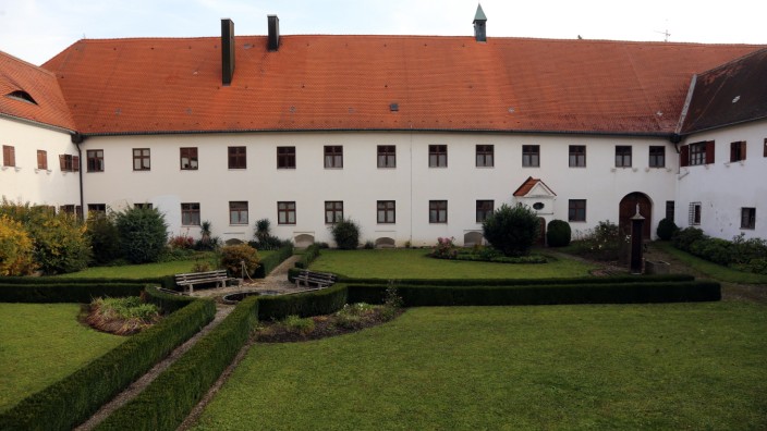 Altomünster: Der Innenhof des Frauenklosters in Altomünster.