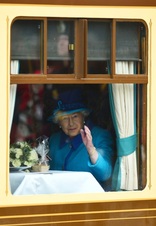 Queen Elizabeth II Becomes Britain's Longest Reigning Monarch; queen elizabeth