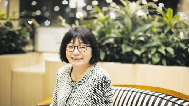 Berufstätige Frauen in Japan: "Als gute japanische Mädchen werden wir dazu erzogen, uns anzupassen. So bleiben Frauen oft an einem Platz hängen": Unternehmerin Mikiko Fujiwara