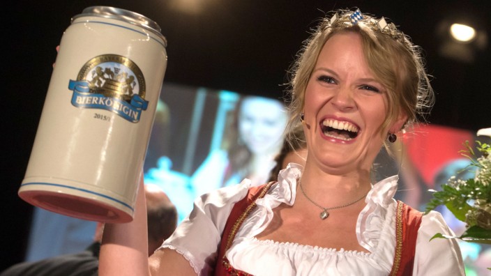 Wahl der Bayerischen Bierkönigin 2015
