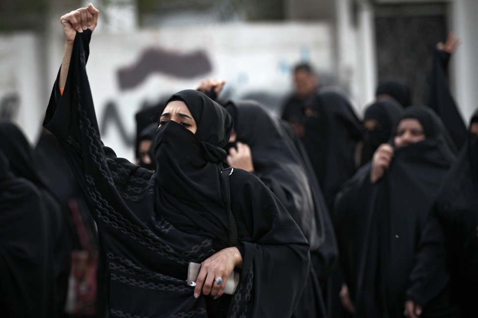 Protests in Bahrain after Saudi Arabia executes Shiite leader
