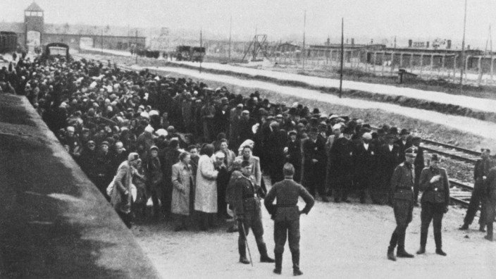 Selektion an der Rampe des Vernichtungslagers Auschwitz-Birkenau