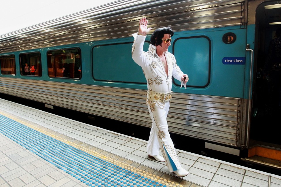Fans Board The Elvis Express To The 2016 Parkes Elvis Festival