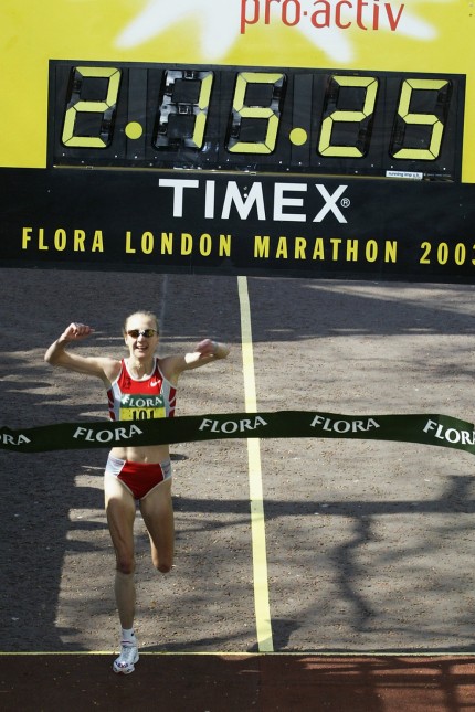 Paula Radcliffe of Great Britain winning the Marathon