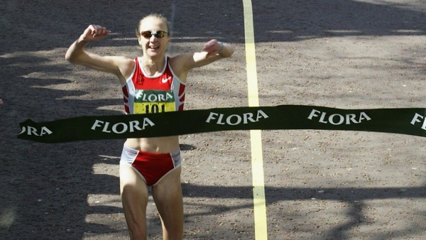 Paula Radcliffe of Great Britain winning the Marathon