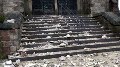 Nicht nur im Saarland: Bei dem Erdbeben im Saarland wurde die Kirche in Saarwellingen beschädigt.