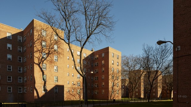 New York: Die Red Hook Houses waren die US-Variante des europäischen sozialen Wohnungsbaus. Heute sind sie der letzte Anker von Geringverdienern in einer radikal gentrifizierten Stadt.