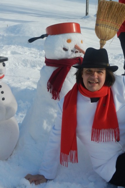 Welttag des Schneemanns: Cornelius Grätz, 45, sammelt seit mehr als 20 Jahren Schneemannfiguren. Hauptberuflich betreibt er eine kleine Handelsfirma. 2009 hat er den Welttag des Schneemanns erfunden, der an diesem Montag begangen wird.