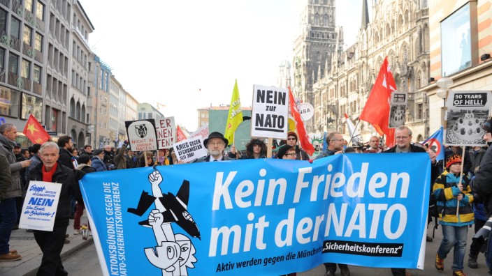Demonstration gegen die Münchner Sicherheitskonferenz, 2014