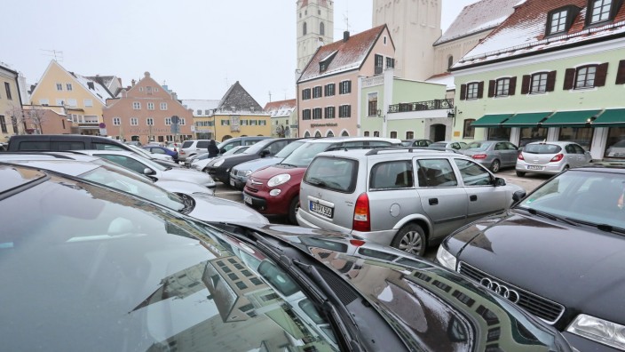 Verkehr: Damit, dass Parkplätze auf dem Plan weichen müssen, ist die Kirchengemeinde St. Kastulus einverstanden.