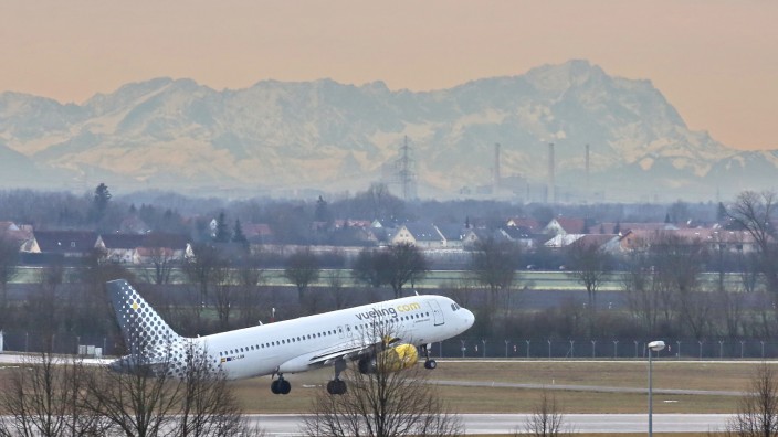 Umstrittene Förderung: In den Jahren 2013/14 sind jeweils etwa 9000 Flugbewegungen vom Airport-Betreiber bezuschusst worden - das ist offenbar nicht nur am Münchner Flughafen eine gängige Praxis.