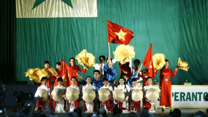 Kunstsprache: 60 Nationen waren auf dem Welt-Esperanto-Kongresses 2012 in Hanoi vertreten.