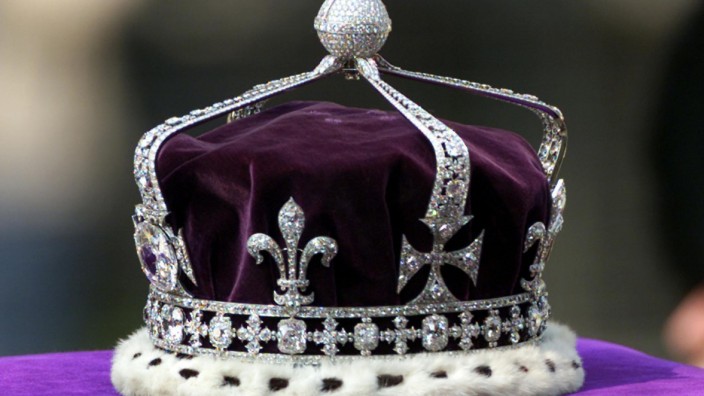 Krone der britischen Queen Elisabeth