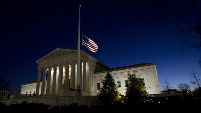 USA: Stillstand durch Gewaltenteilung: Das Gebäude des Supreme Court ist häufig Schauplatz ideologischer Auseinandersetzungen.