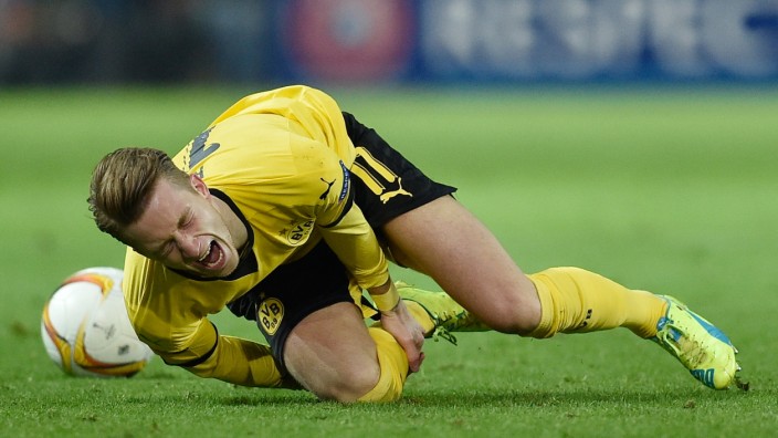 Borussia Dortmund v FC Porto - UEFA Europa League Round of 32: First Leg