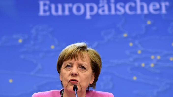Bundesregierung: Kanzlerin Merkel auf der Pressekonferenz nach dem EU-Gipfel
