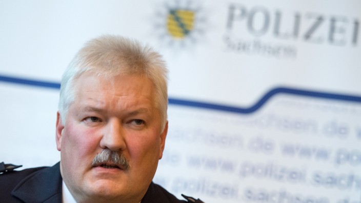 PK Polizei Chemnitz zu Einsatz vor Asylunterkunft in Clausnitz