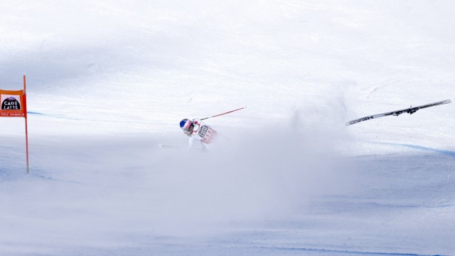 Ski alpin: Schrecksekunde: Lindsey Vonn stürzt in La Thuile, Italien.