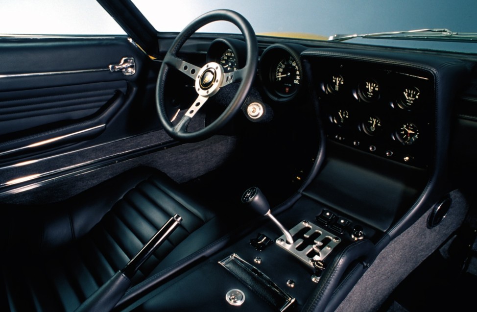 Der Innenraum des Lamborghini Miura.