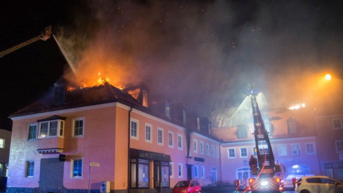 Flüchtlingsheim in Bautzen in Flammen