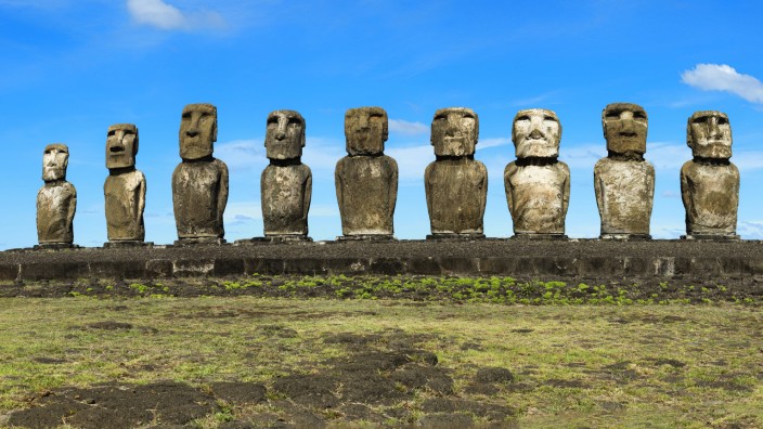 Moais am Ahu Tongariki, Nationalpark Rapa Nui, Unesco-Weltkulturerbe, Osterinsel, Chile, Südamerika