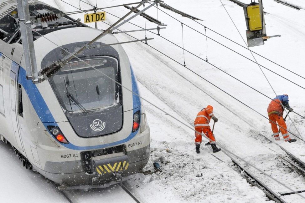Behinderungen nach starken Schneefällen in Schweden