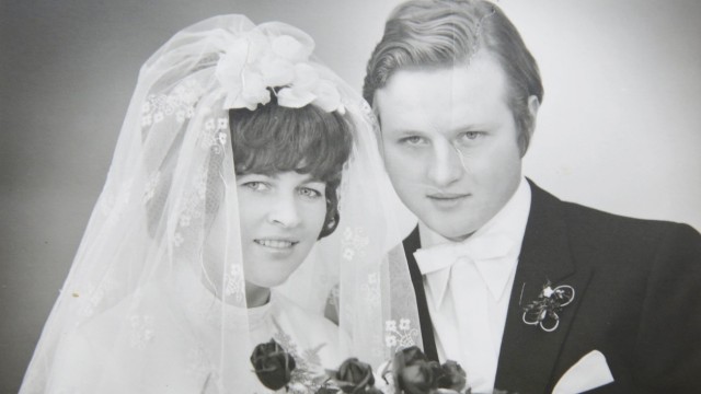 Pflegender Ehemann: Das Hochzeitsfoto der Sailers von 1971.