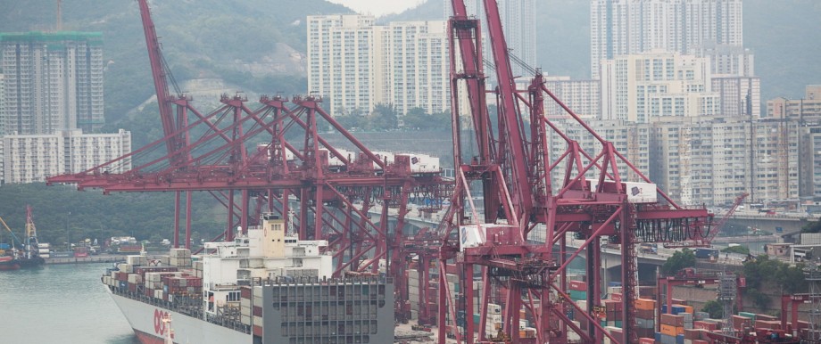 Honk Kong port volume slips amid competition from mainland China