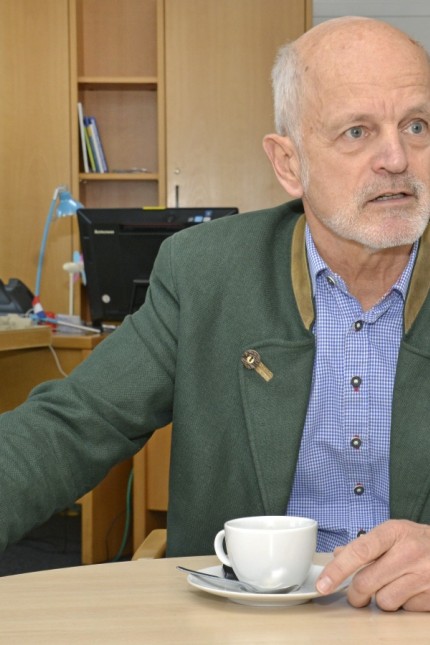 Fürstenfeldbruck: Der amtierende Bürgermeister Erich Raff ist sehr verärgert.