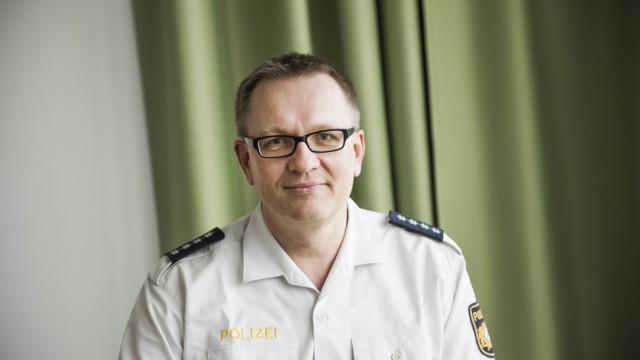 Grünwald, zur Flüchtlingskrise, Carsten Lindemann, stellv. Leiter der Polizei,
