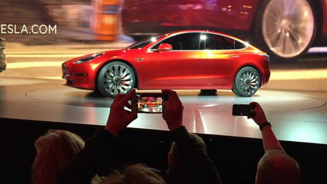 Kommentar: Das Tesla Model 3 bei der Präsentation Ende März in Kalifornien