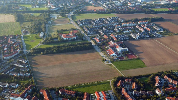 Immobilienpreise: Die neue Ortsmitte soll auf ein freies Grundstück zwischen Kirchheim und Heimstetten.