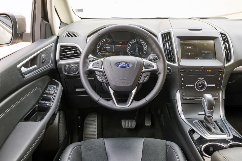 Das Cockpit des Ford S-Max