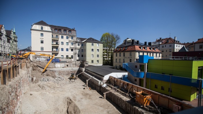Bauarbeiten zum Sendlinger Clearinghaus, das Grundstück befindet sich an der Plinganser Straße 27 bis 31, Sendling
