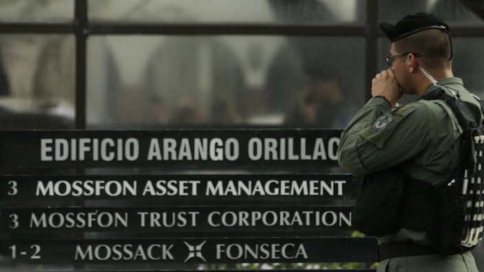 Steuer-Ermittlungen: Im April 2016 durchsuchten panamaische Behörden die Büros der Kanzlei Mossack Fonseca in Panama-Stadt.