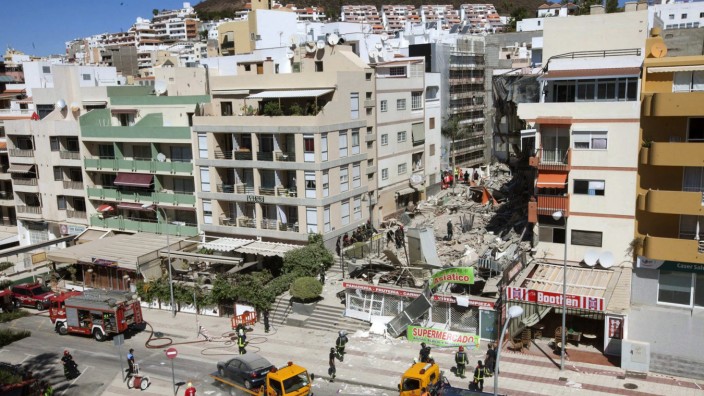 At least three people injured in the collapse of a building in Te