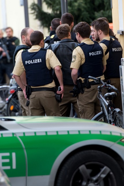 Großeinsatz der Polizei in München Maxvorstadt