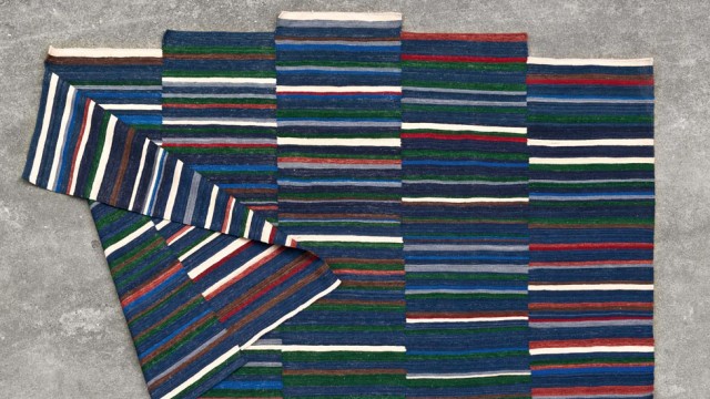 Design: Der Trend geht zum mäanderenden Teppich: Hier beim Modell Lattice, das das Designerduo Bouroullec für den Hersteller Nanimarquina auflegte.