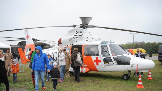 Leistungsschau: Die Theresienwiese hat sich am vergangenen Wochenende in eine Welt der Sicherheit verwandelt mit gleich mehreren Hubschrauber-Landeplätzen.