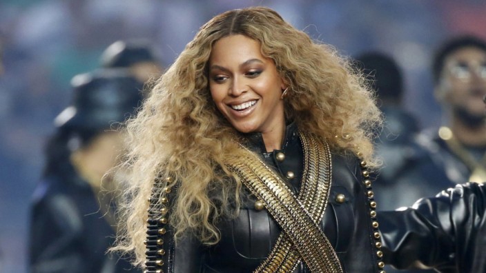 Neues Album von Beyoncé: Schon beim Super-Bowl-Auftritt zeigte sich: Beyoncé will die ganz große Geste der Selbstermächtigung.