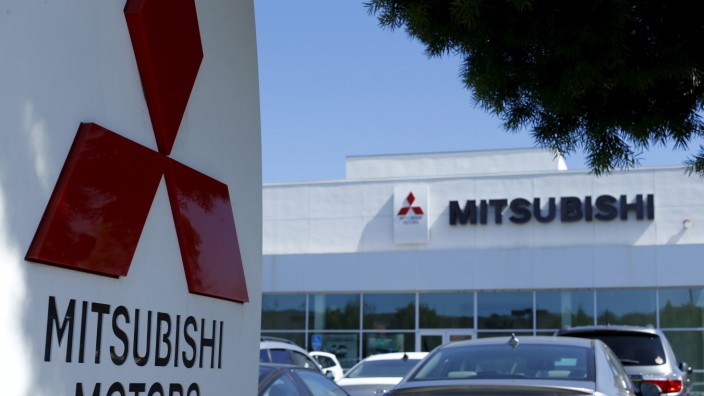 A Mitsubishi Motors dealership is shown in Poway, California