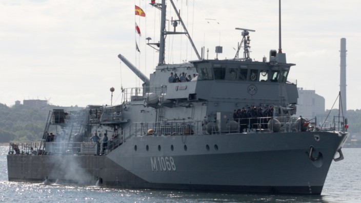 Bundeswehr: Das Minenjagdboot Datteln soll im Notfall Flüchtlinge im Rahmen der EU-Mission Sophia aufnehmen. Das Boot ist 54 Meter lang, neun Meter breit und hat maximal 44 Mann Besatzung.