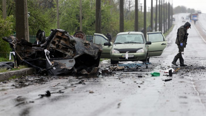 Bericht vor UN-Sicherheitsrat: Ein zerstörtes Auto in Oleniwka (Olenowka), wo beim jüngsten Vorfall vier Zivilisten getötet wurden.
