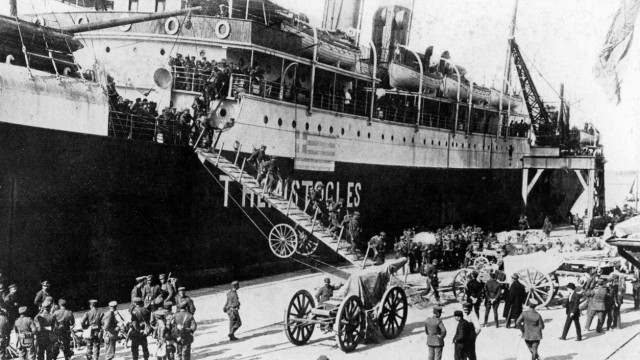 Griechischer Transportdampfer in Thessaloniki, 1915
