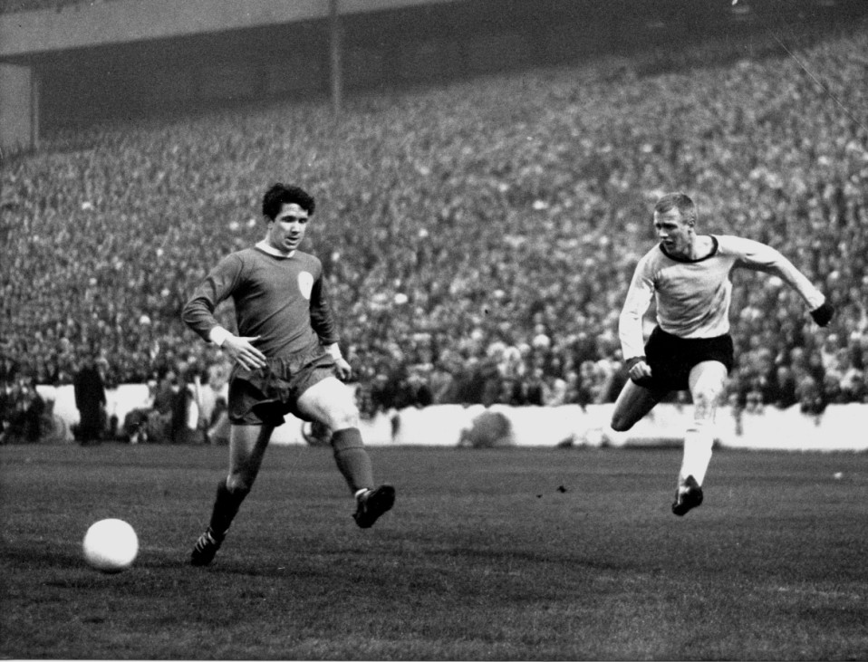 Europacup der Pokalsieger 1966 Borussia Dortmund FC Liverpool 2 1 n V am 5 5 1966 in Glasgow Si; Europapokal Finale 1966 Dortmund gegen Liverpool in Glasgow