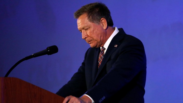 File photo of Republican U.S. presidential candidate Kasich speaking at the California GOP convention in Burlingame
