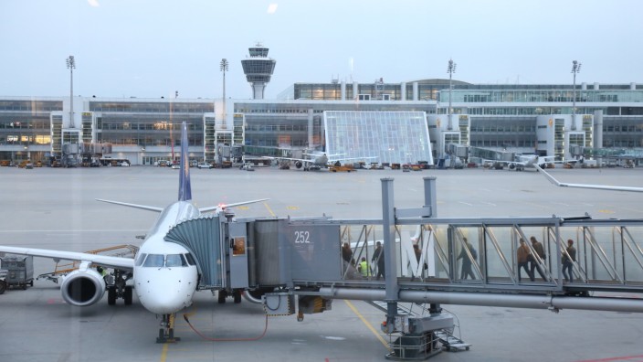 Flughafen: Die vom Rechnungshof kritisierten Vergünstigungen für die Lufthansa sollen ein gerichtliches Nachspiel haben.